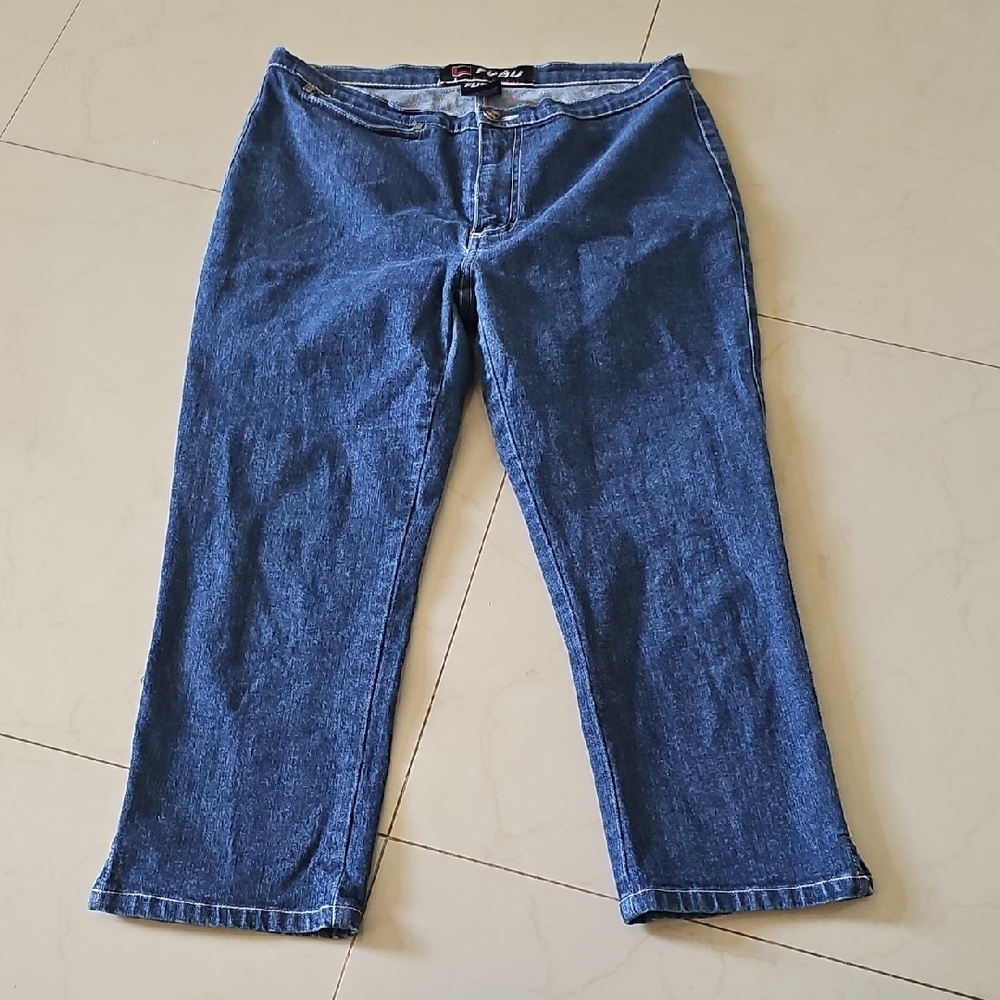 VINTAGE FUBU CROPPED JEANS SZ 11/12